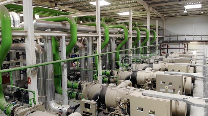 Maschine: TRANE CVGF 1000, pumps, exchange sys Complete chiller plant 9 centrifugal water chiller