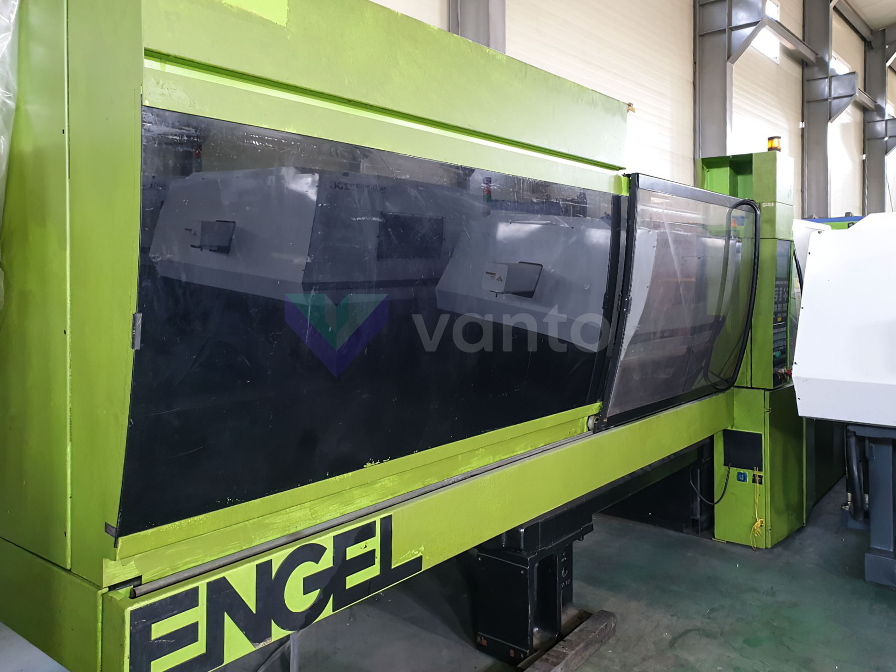 Maschine: ENGEL ES 750 / 300 HL PRO SERIES injection molding machine 300t