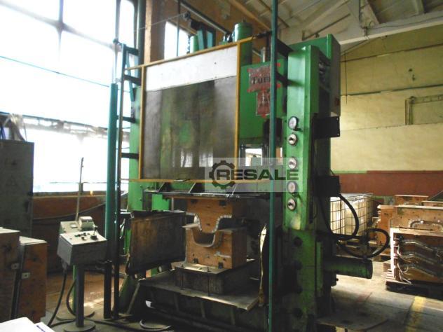 Maschine: TUMA AB for  bent glued parts FP120 Hydraulic veneering presses